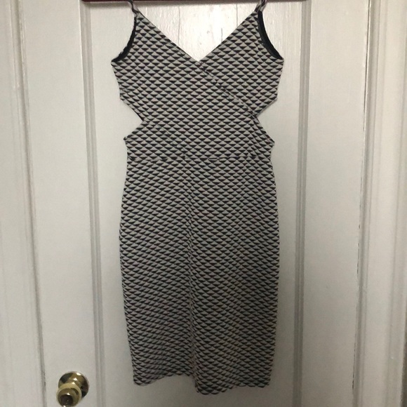 Cut Out BodyCon Dress - Picture 2 of 2